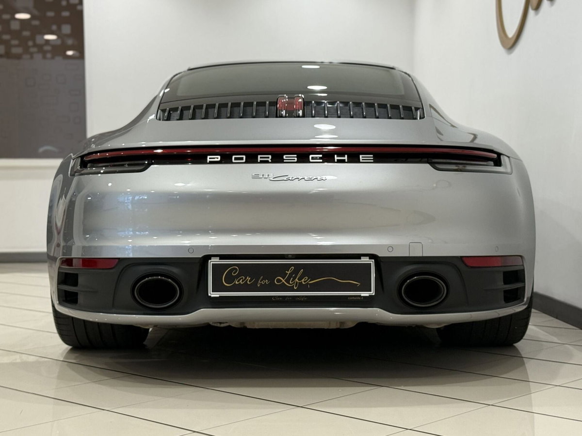Porsche 911 Coupé Carrera 4S (15)