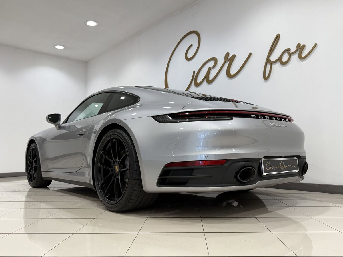 Porsche 911 Coupé Carrera 4S (17)