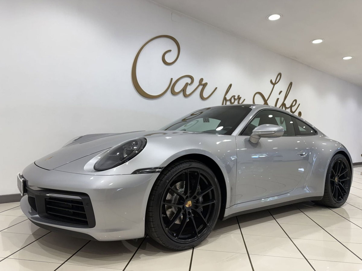 Porsche 911 Coupé Carrera 4S (2)