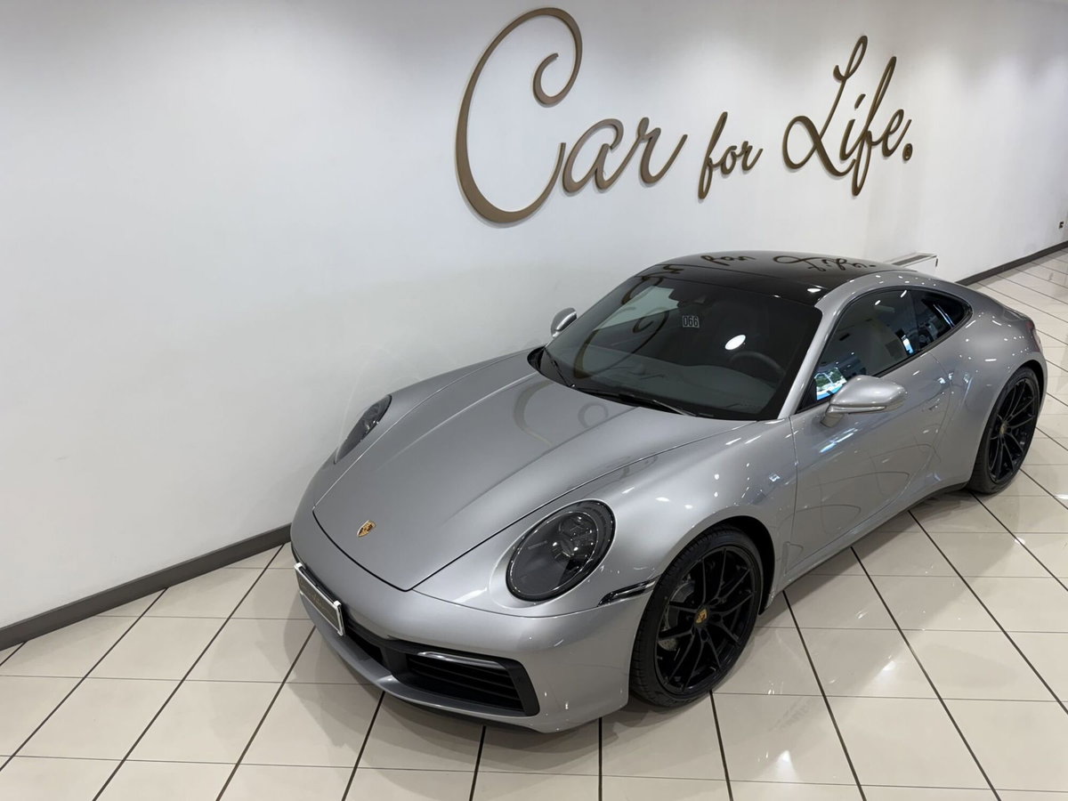 Porsche 911 Coupé Carrera 4S (6)