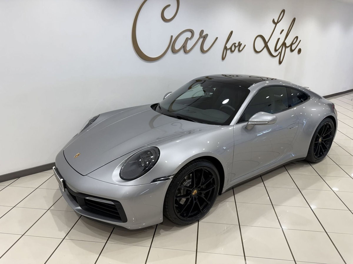 Porsche 911 Coupé Carrera 4S (9)