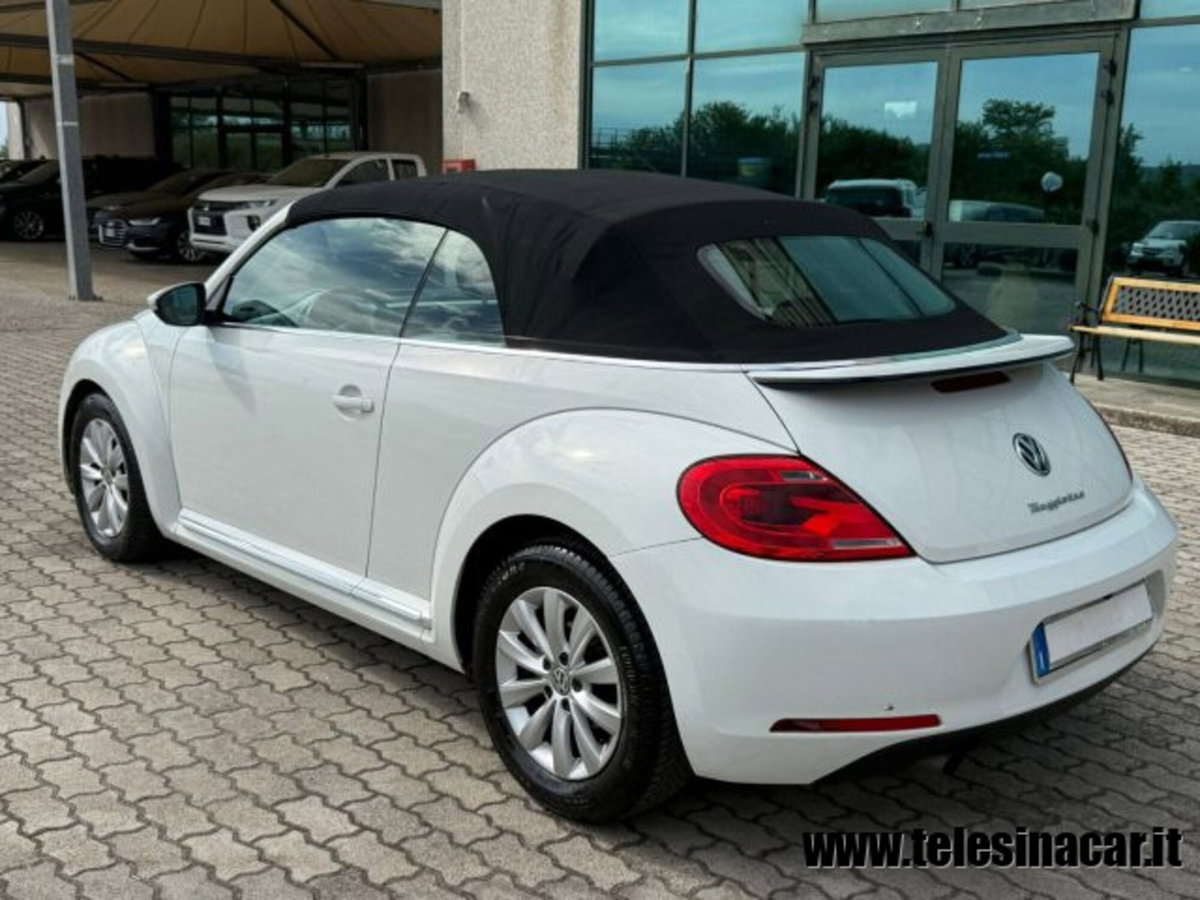Volkswagen Maggiolino Cabrio 1.6 TDI Design (12)