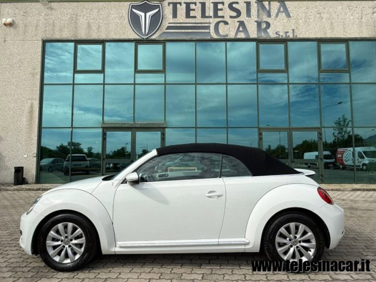 Volkswagen Maggiolino Cabrio 1.6 TDI Design (14)