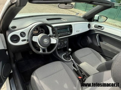 Volkswagen Maggiolino Cabrio 1.6 TDI Design (16)