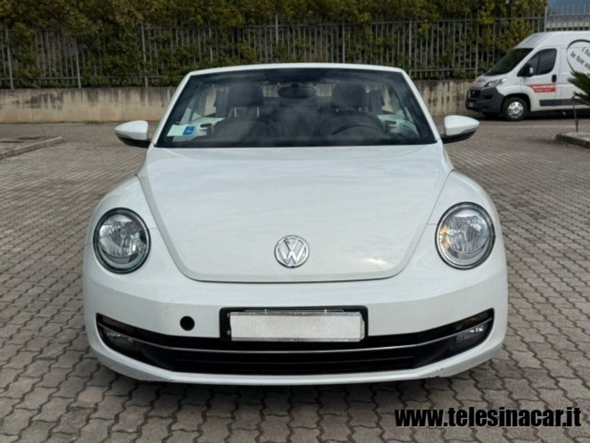 Volkswagen Maggiolino Cabrio 1.6 TDI Design (3)