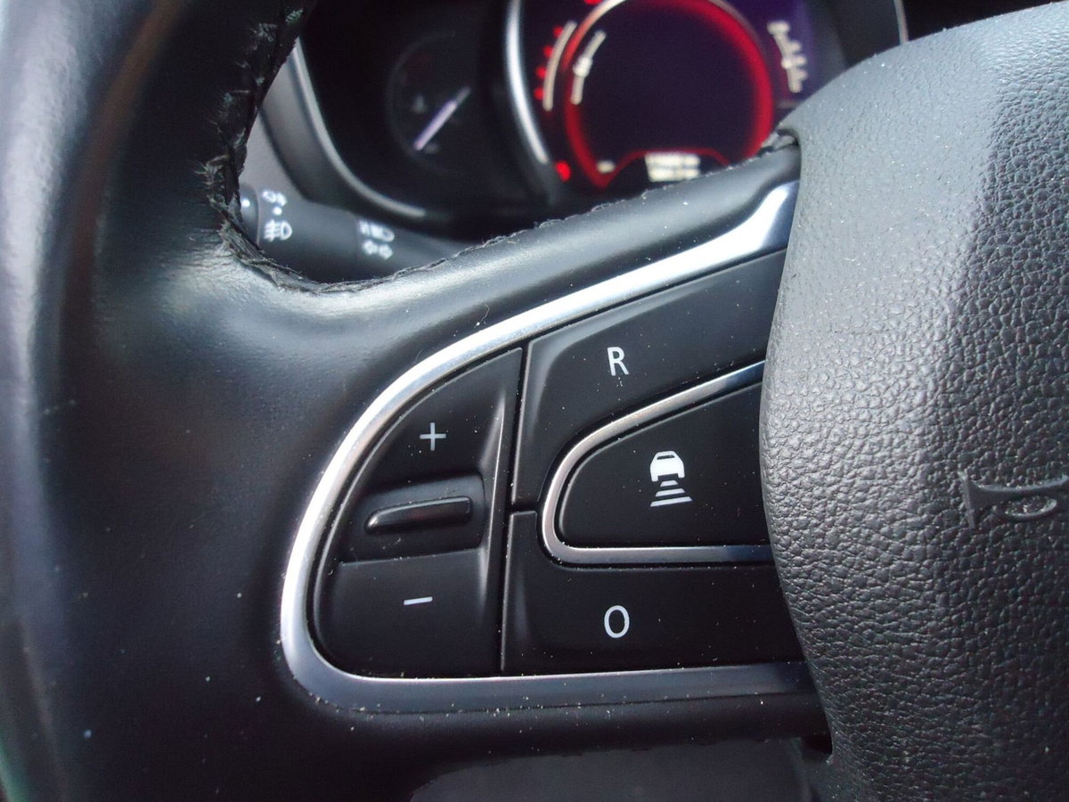 Renault Koleos Blue dCi 190 CV X-Tronic Business (11)