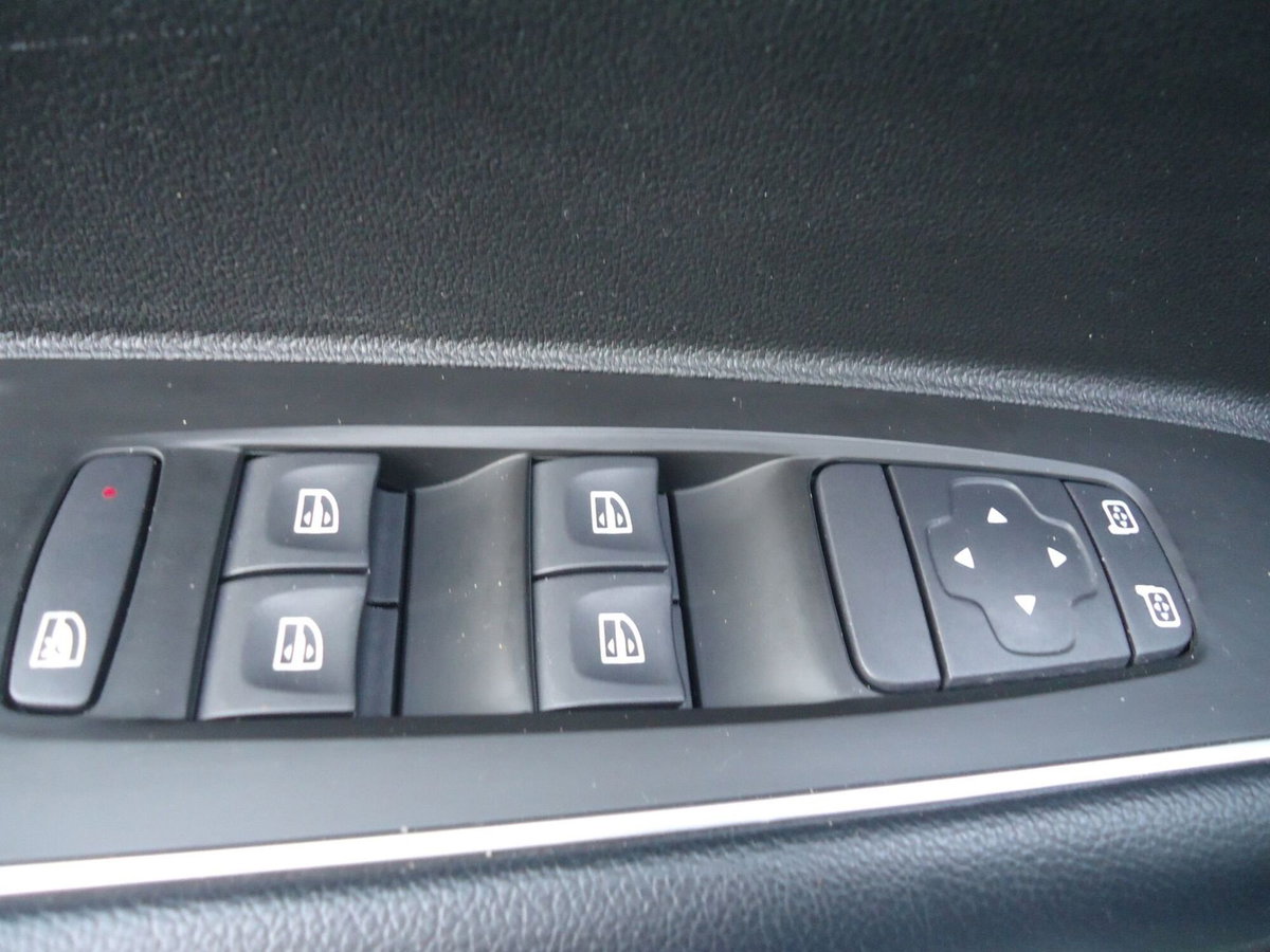 Renault Koleos Blue dCi 190 CV X-Tronic Business (19)