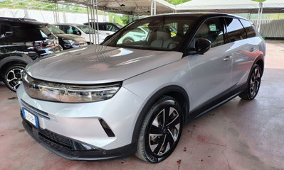 Opel Grandland 1.2 hybrid GS s&s 136cv dct6 usata