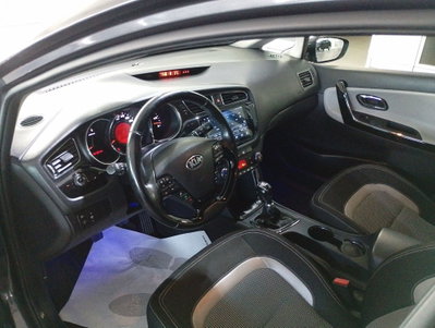 Kia cee'd Sport Wagon 1.6 CRDi 110 CV SW Cool (13)