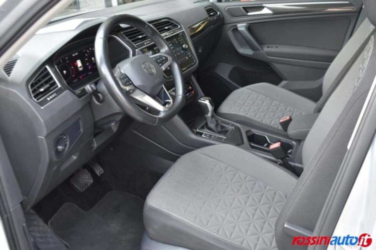 Volkswagen Tiguan Allspace 2.0 tdi Life 150cv dsg (12)