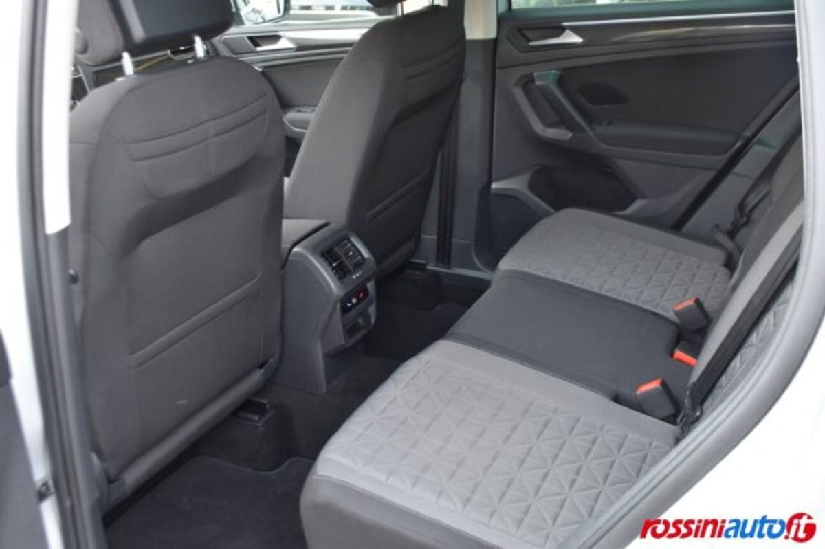 Volkswagen Tiguan Allspace 2.0 tdi Life 150cv dsg (13)