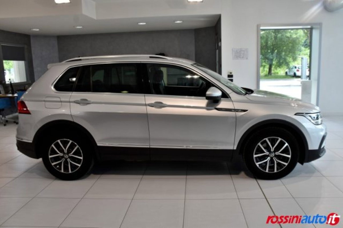 Volkswagen Tiguan Allspace 2.0 tdi Life 150cv dsg (6)