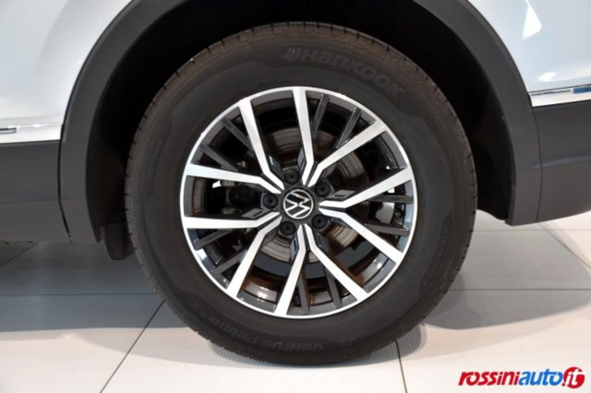Volkswagen Tiguan Allspace 2.0 tdi Life 150cv dsg (9)
