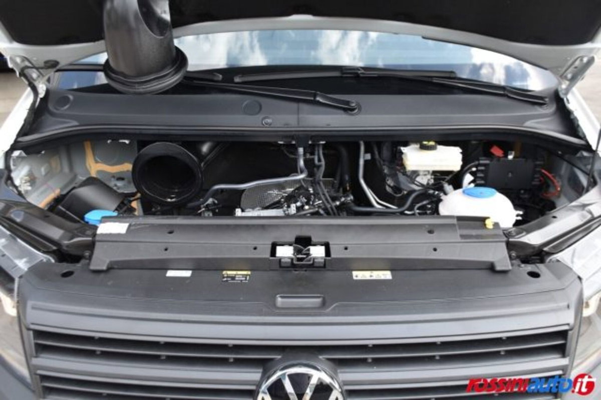 Volkswagen Veicoli Commerciali Crafter Furgone 35 2.0 tdi 140cv L3H3 Logistic auto (12)