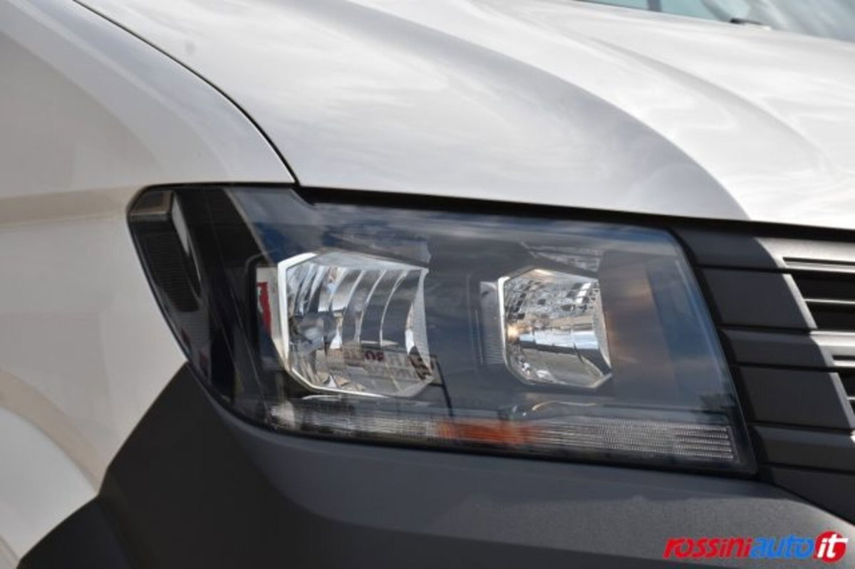 Volkswagen Veicoli Commerciali Crafter Furgone 35 2.0 tdi 140cv L3H3 Logistic auto (16)