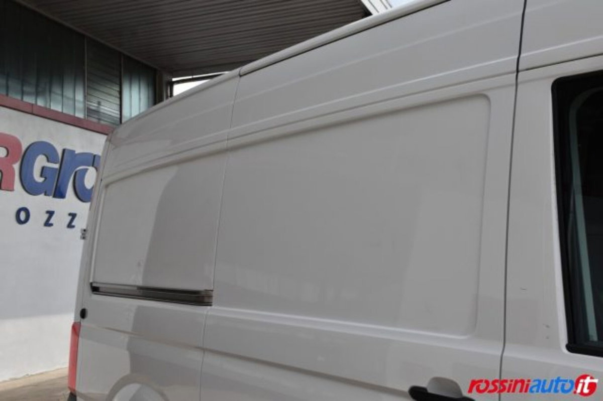 Volkswagen Veicoli Commerciali Crafter Furgone 35 2.0 tdi 140cv L3H3 Logistic auto (18)