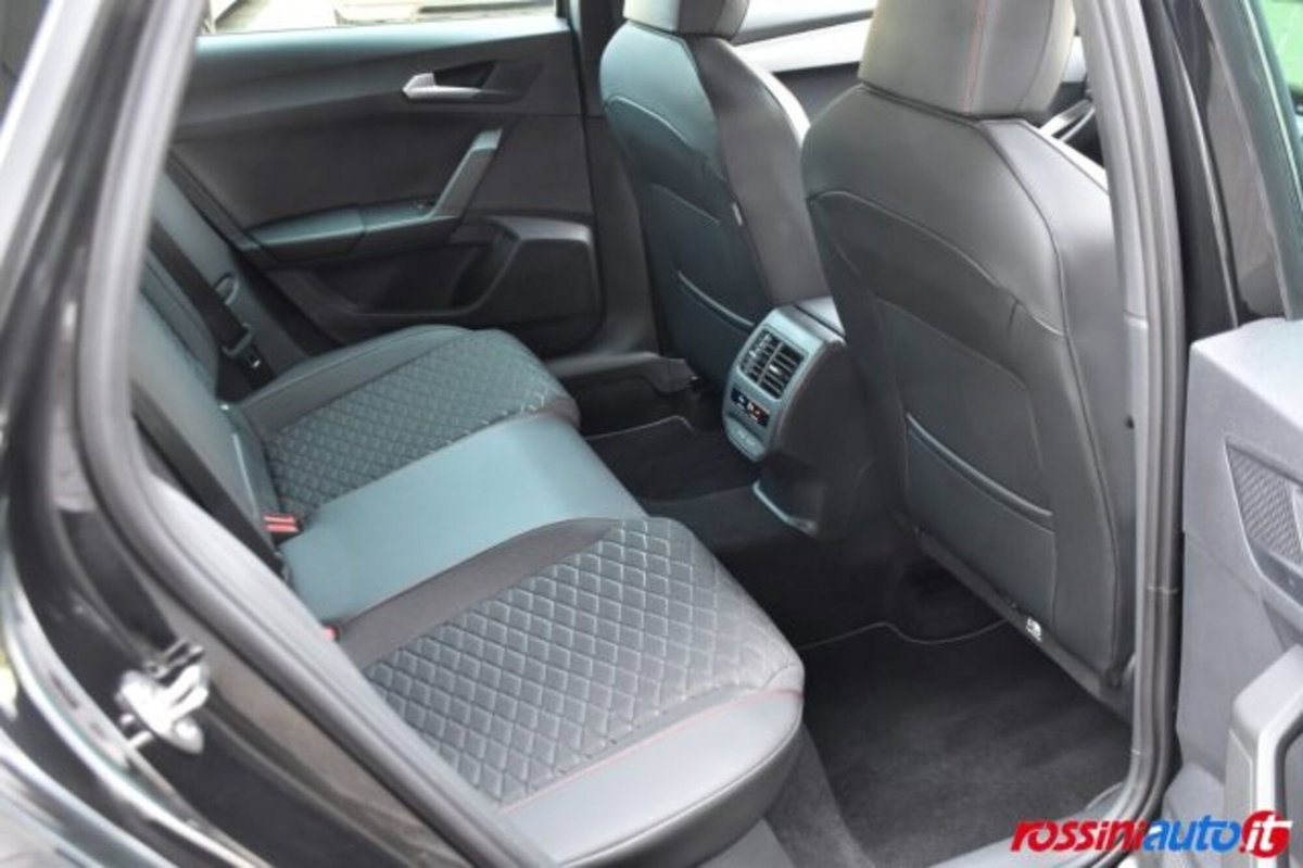 SEAT Leon ST Sportstourer 2.0 TDI 150 CV 4Drive DSG FR (13)