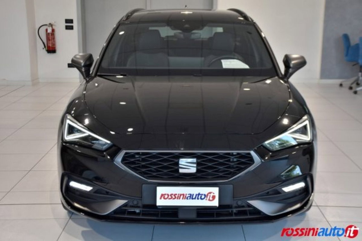 SEAT Leon ST Sportstourer 2.0 TDI 150 CV 4Drive DSG FR (8)