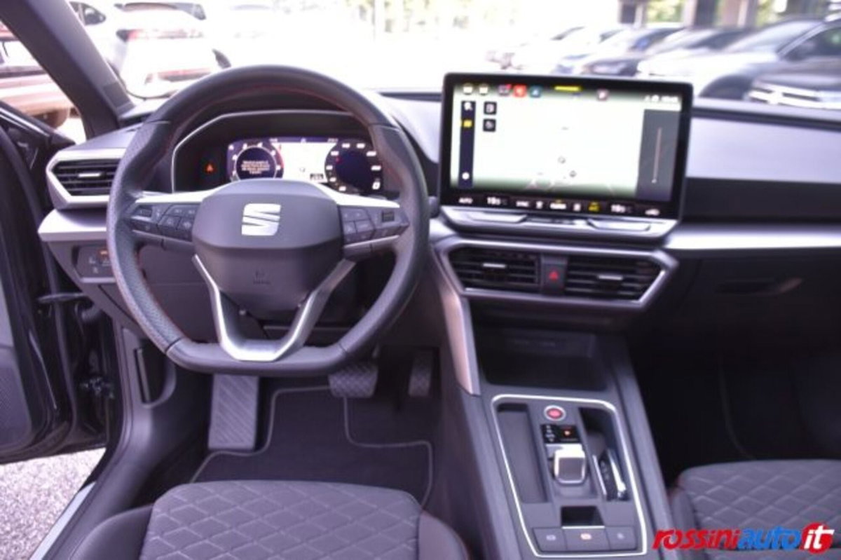 SEAT Leon ST Sportstourer 2.0 TDI 150 CV 4Drive DSG FR (9)