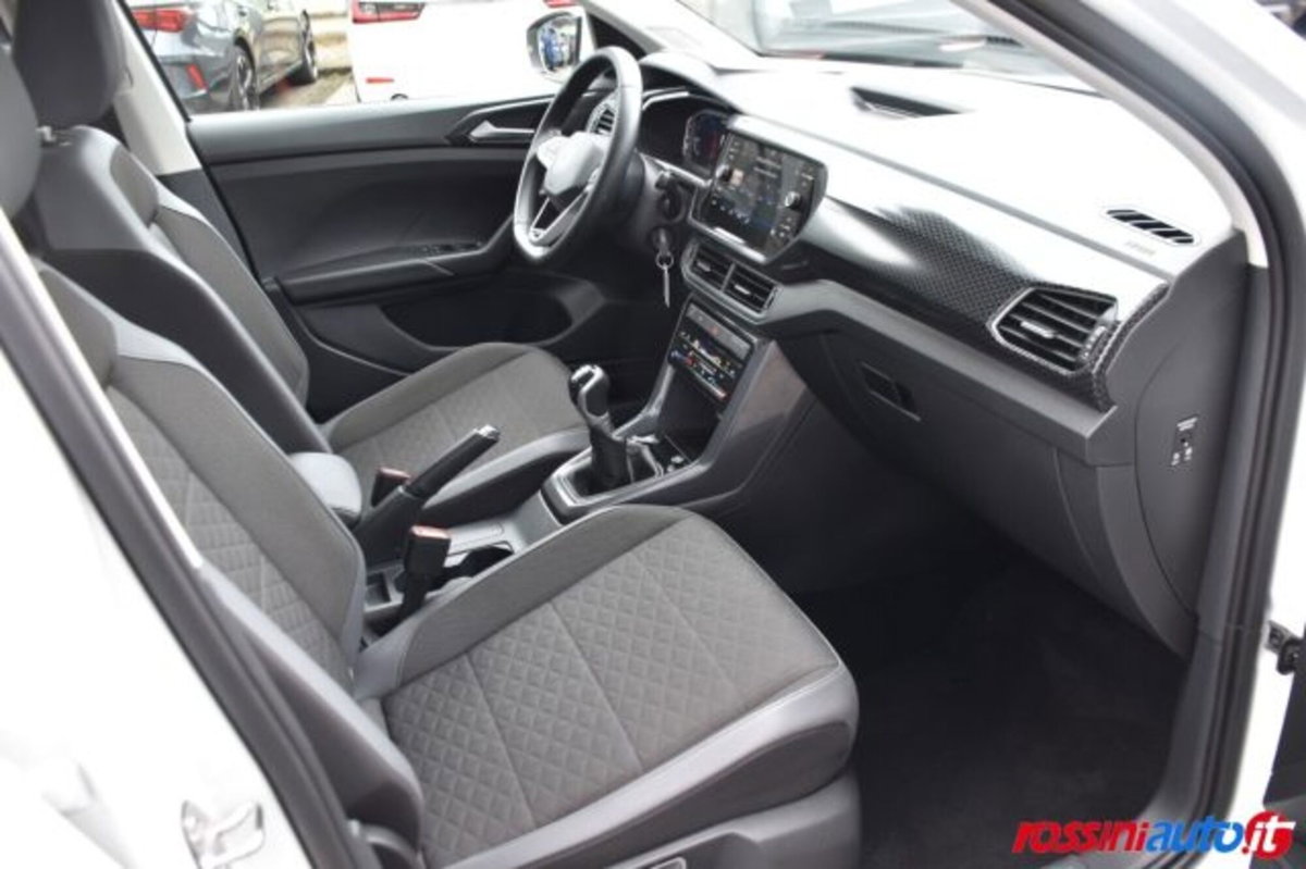 Volkswagen T-Cross 1.0 TSI 110 CV DSG Advanced (14)
