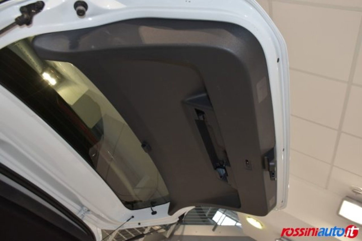 Volkswagen T-Cross 1.0 TSI 110 CV DSG Advanced (20)
