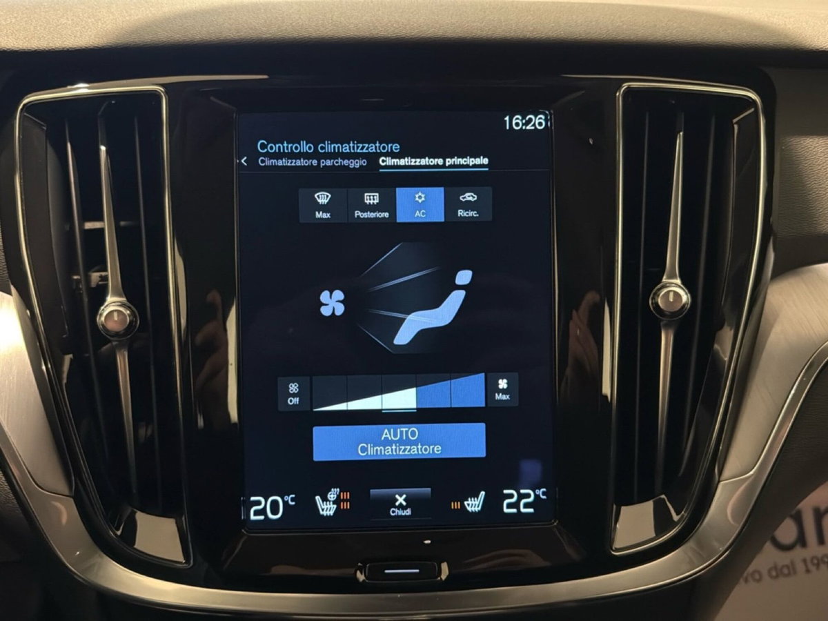 Volvo V60 B4 Geartronic R-design (12)