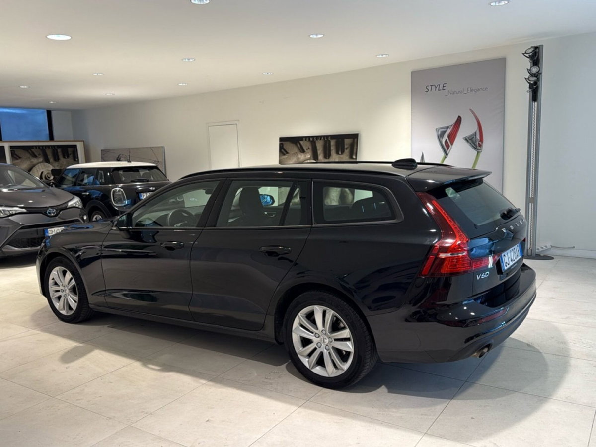 Volvo V60 B4 Geartronic R-design (6)