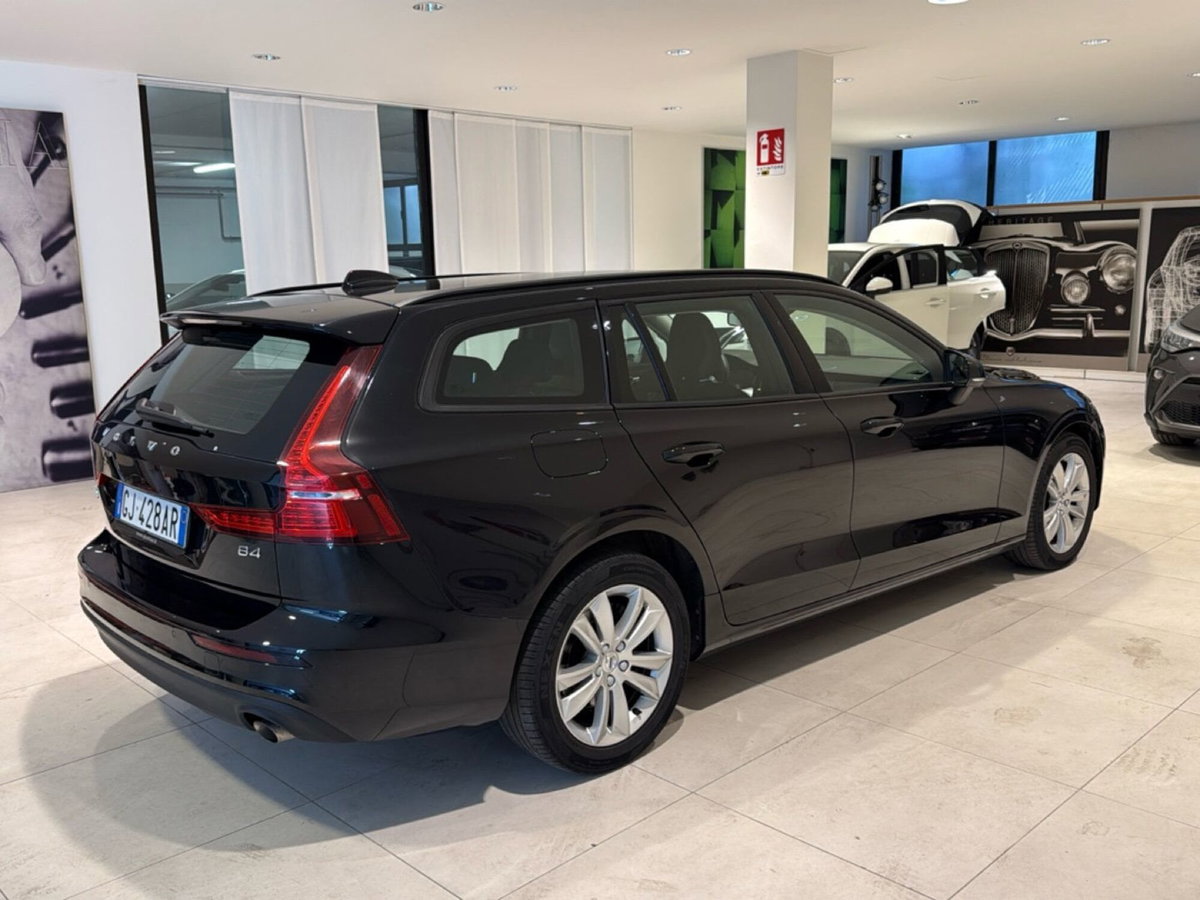 Volvo V60 B4 Geartronic R-design (7)