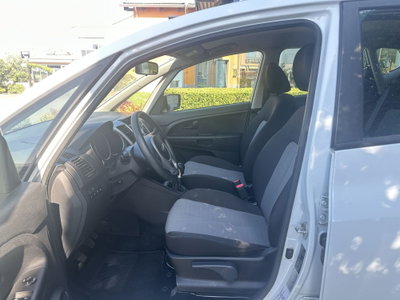 Kia Venga 1.4 GPL Active (9)