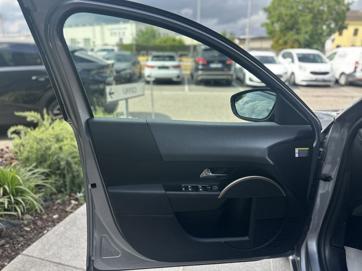 Lancia Ypsilon 1.2 mhev LX 110cv e-dct (16)