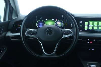 Volkswagen Golf 1.0 eTSI EVO DSG Life (10)
