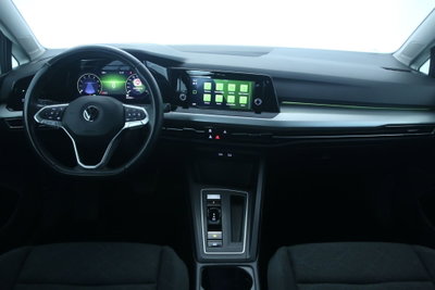 Volkswagen Golf 1.0 eTSI EVO DSG Life (9)