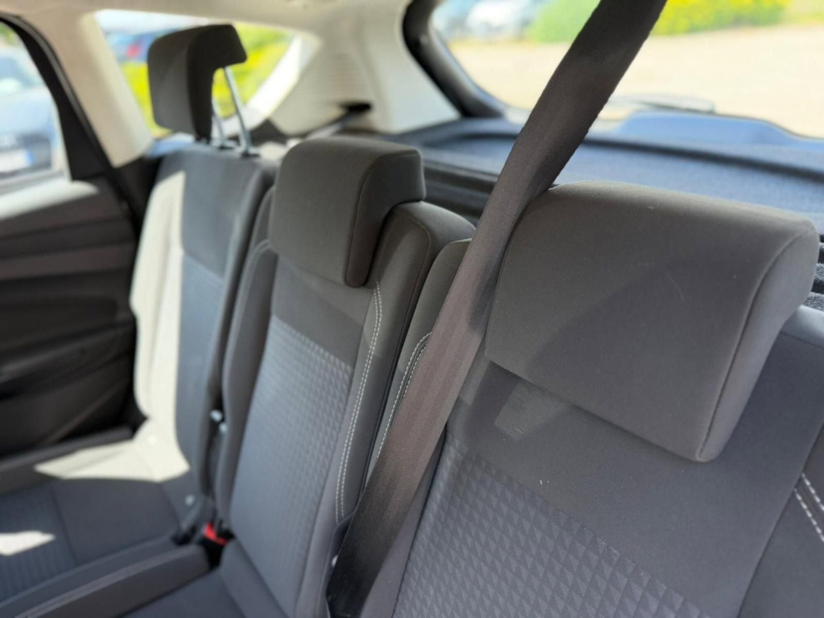 Ford C-Max 1.6 120CV GPL Titanium (17)