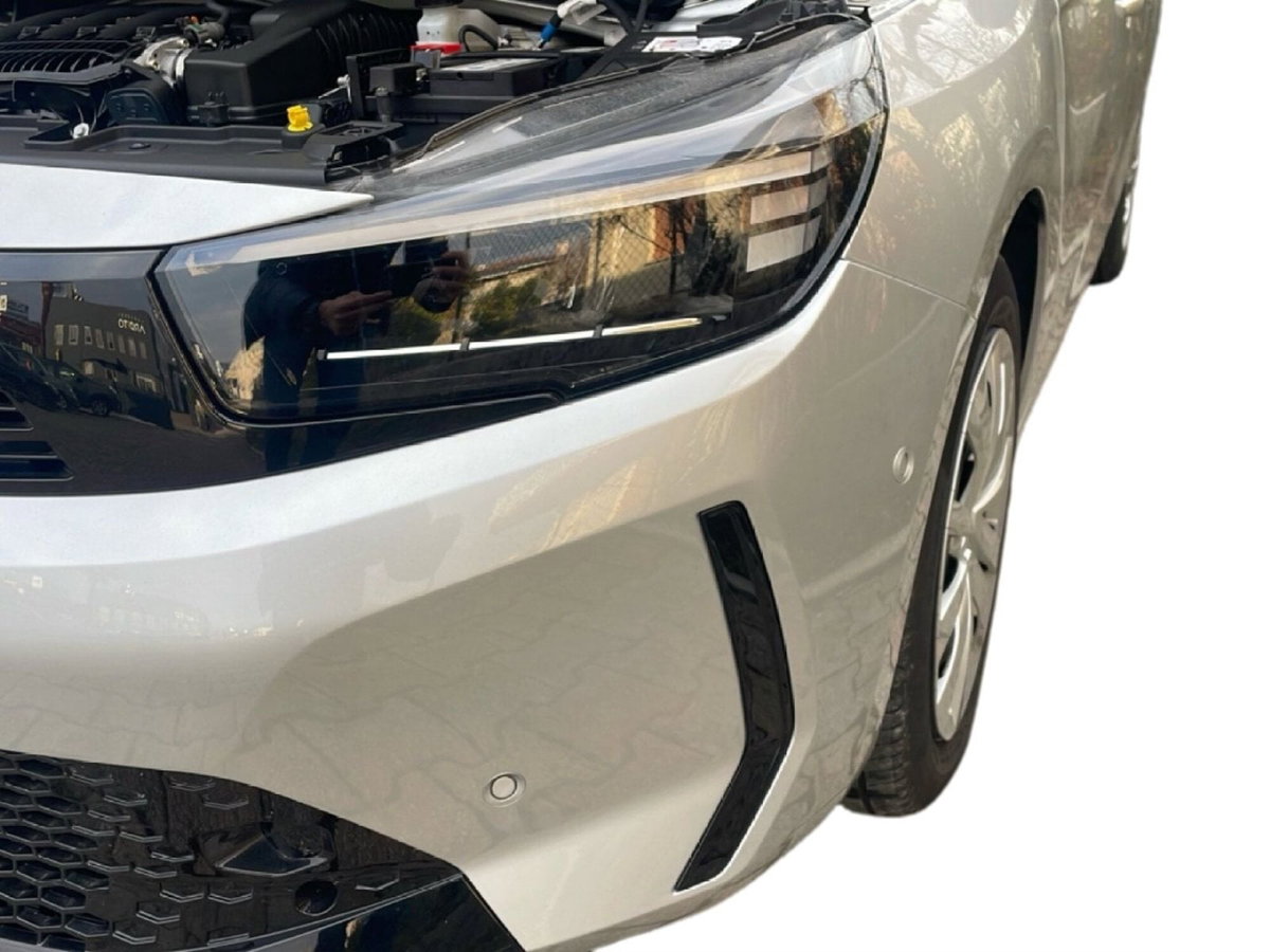 Opel Corsa 1.2 Corsa s&s 75cv (17)