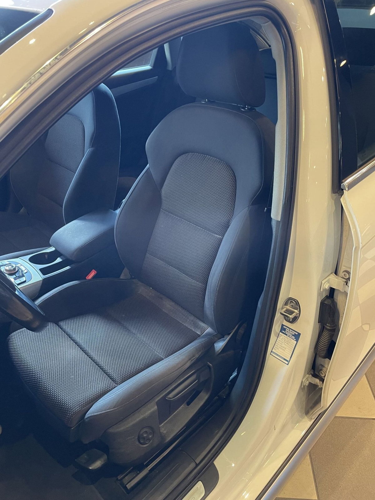 Audi A4 Allroad 2.0 TDI 190 CV (10)