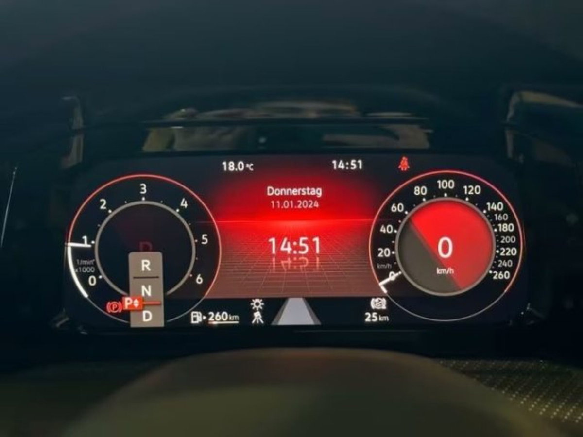 Volkswagen Golf 2.0 TDI 150 CV DSG SCR R-Line (6)