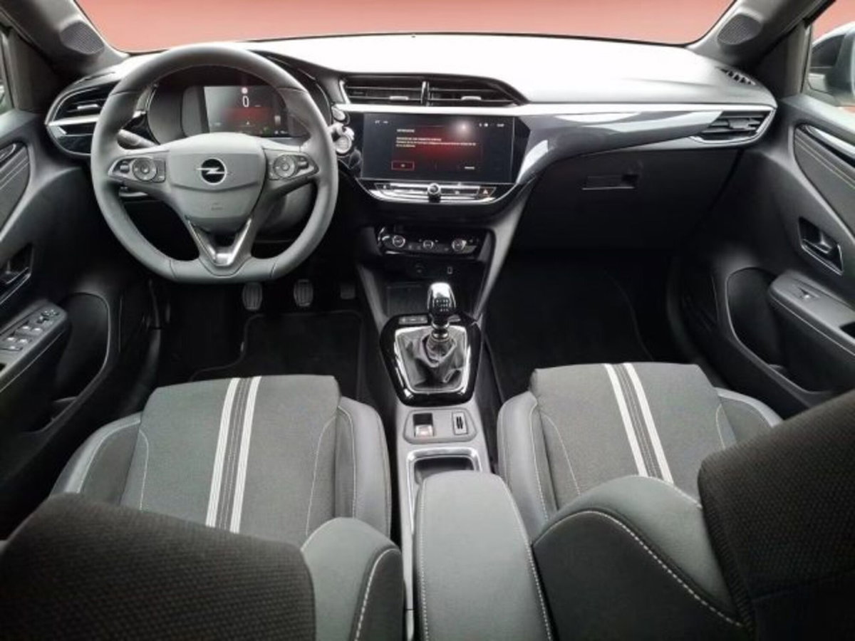 Opel Corsa 1.2 100 CV GS Line (10)