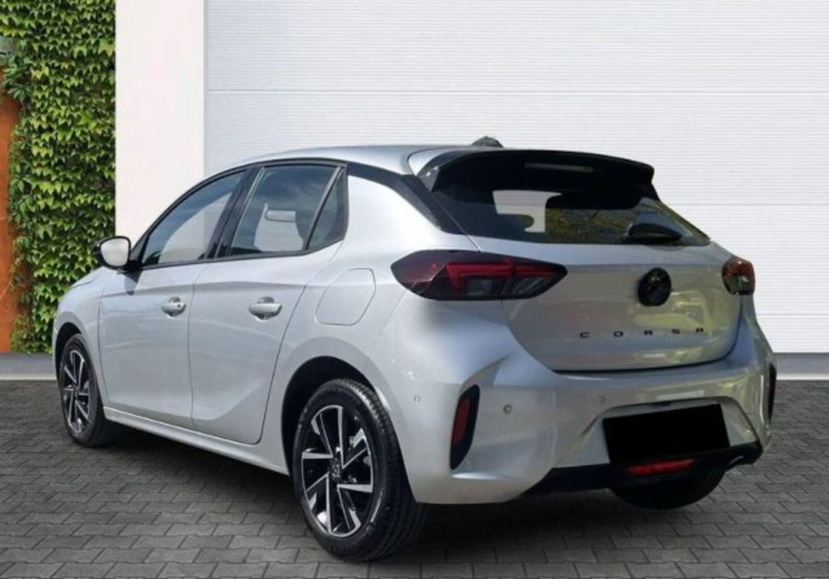 Opel Corsa 1.2 100 CV GS Line (4)