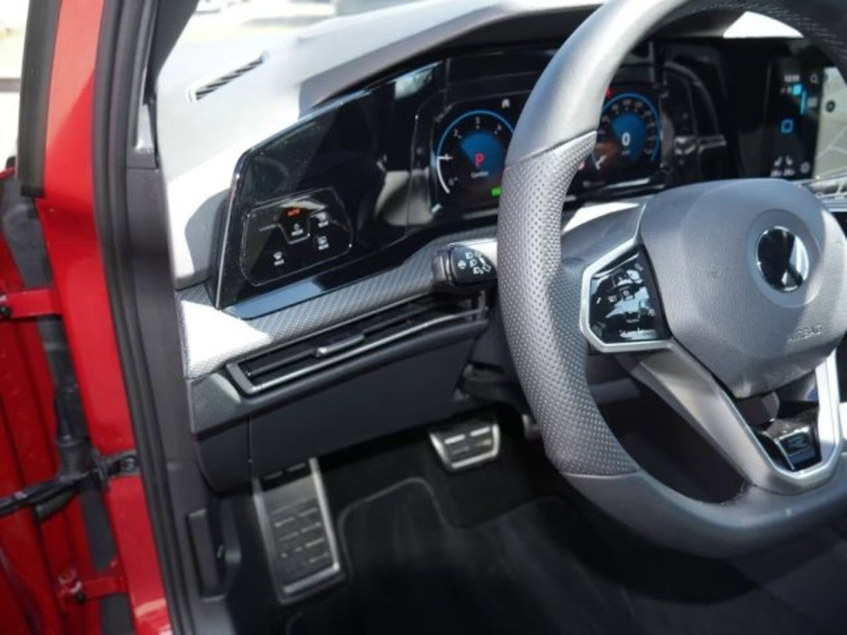 Volkswagen Golf 2.0 TDI 150 CV DSG SCR R-Line (11)