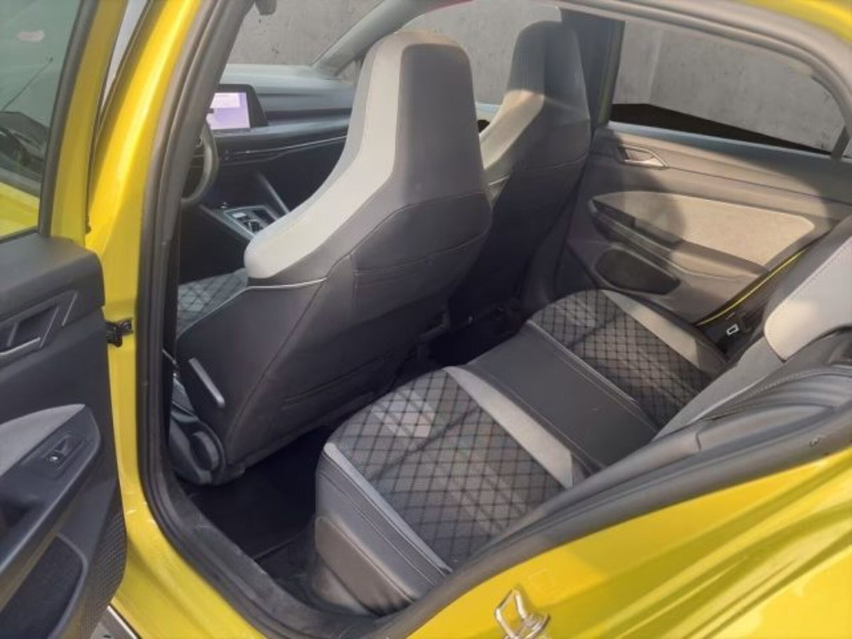 Volkswagen Golf 2.0 TDI 150 CV DSG SCR R-Line (8)