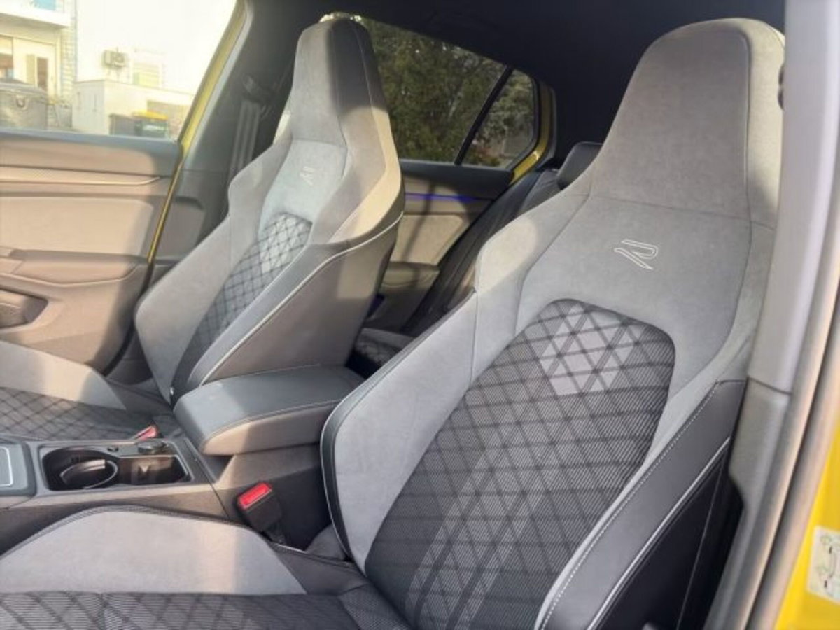 Volkswagen Golf 2.0 TDI 150 CV DSG SCR R-Line (9)