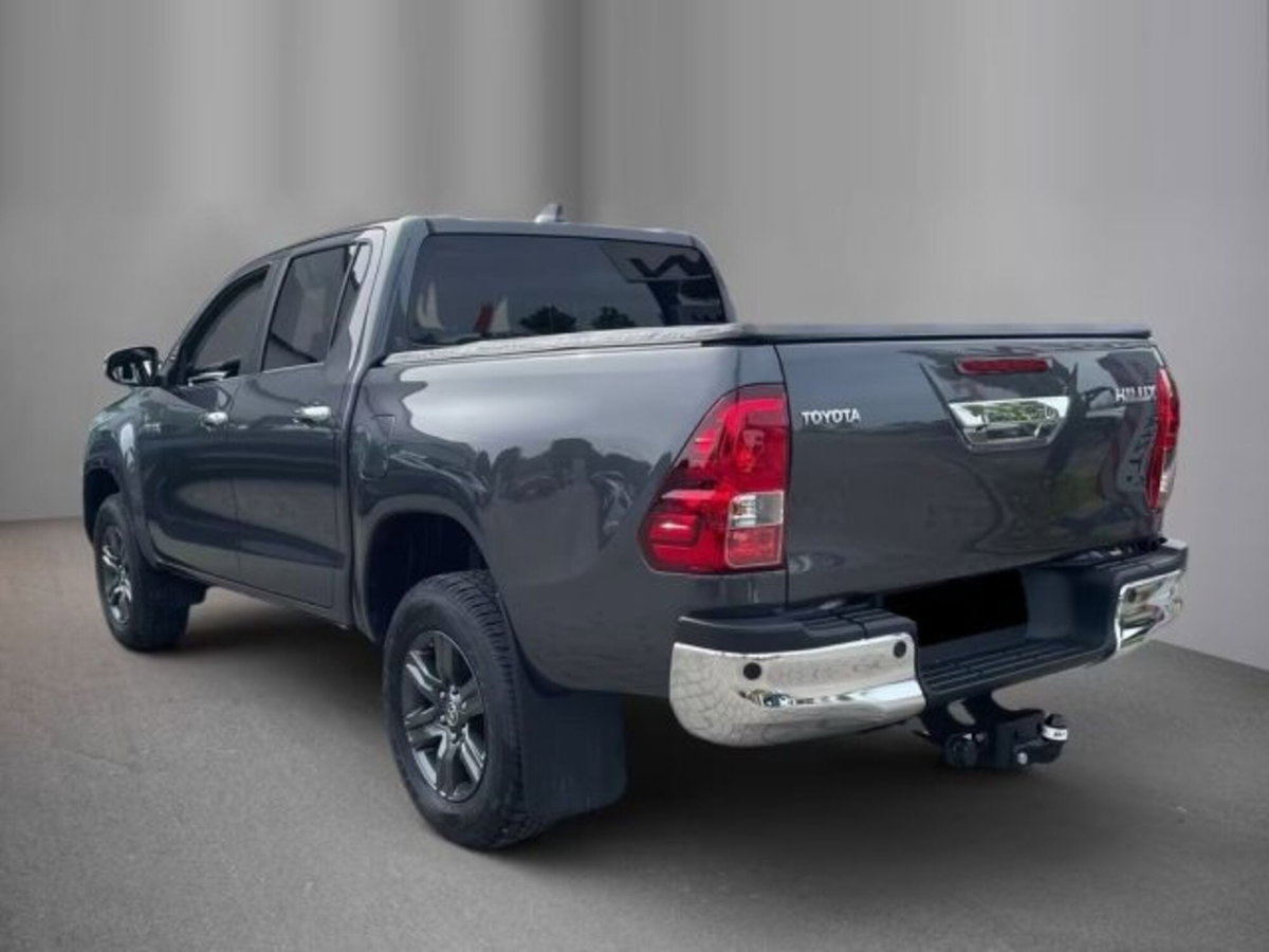 Toyota Hilux 2.D-4D 4WD porte Double Cab Lounge (4)
