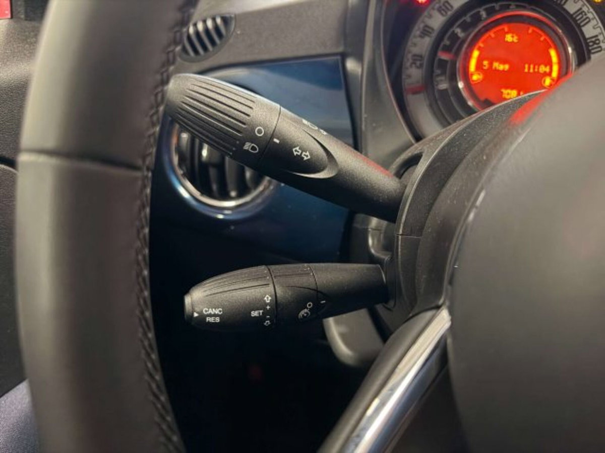 Fiat 500 1.0 Hybrid Connect (11)