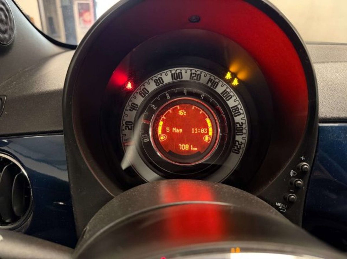Fiat 500 1.0 Hybrid Connect (8)