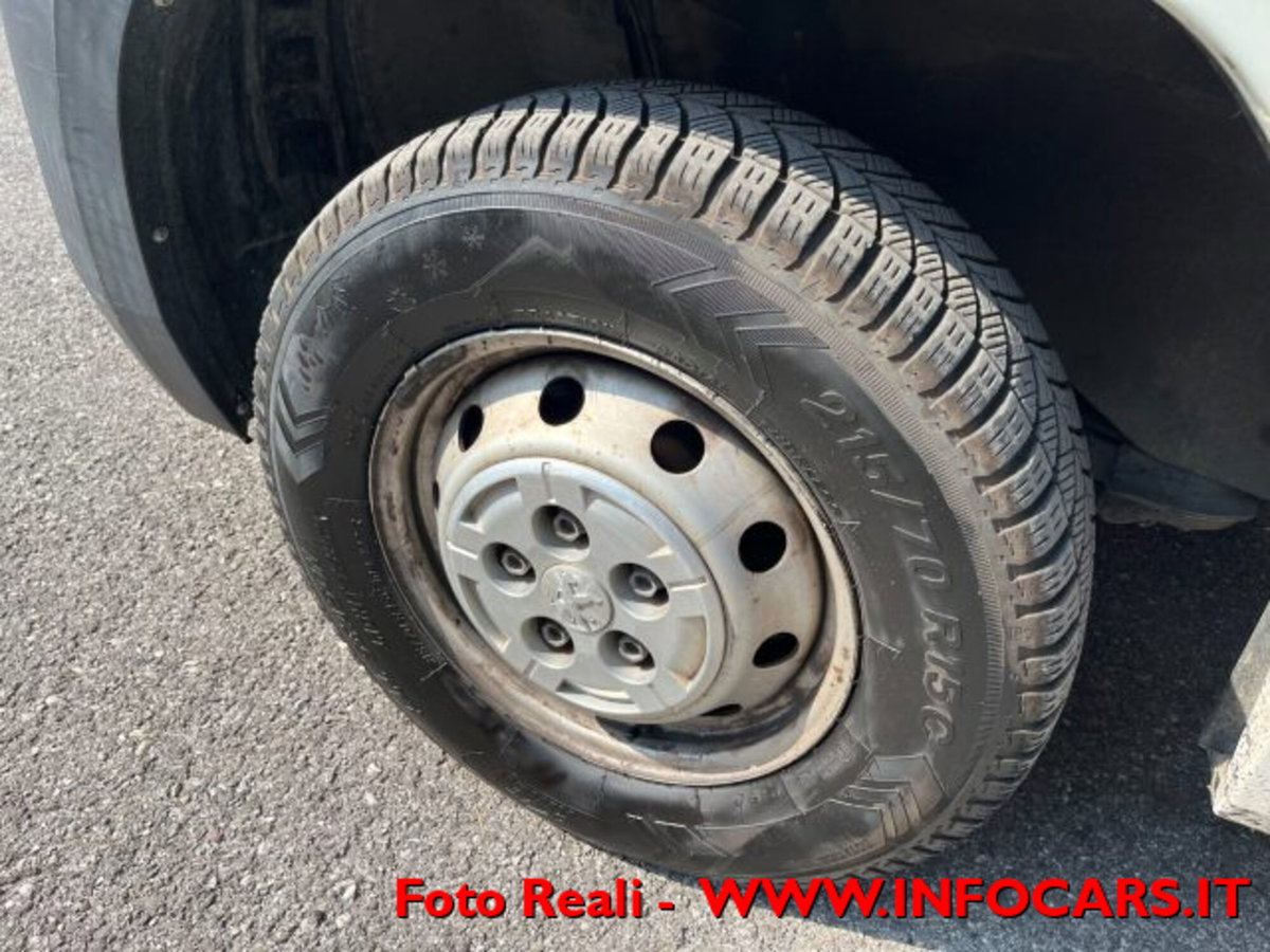 Peugeot Boxer Furgone 330 2.0 BlueHDi 130CV PC-TN Furgone (19)