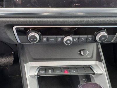Audi Q3 Sportback 45 TFSI e S tronic Business Plus (12)