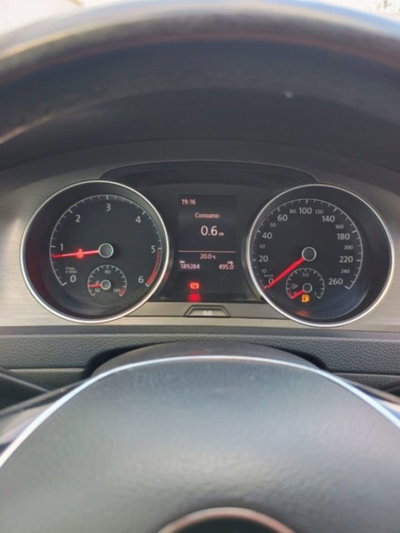 Volkswagen Golf 1.6 TDI 3p. Comfortline BlueMotion Technology (9)
