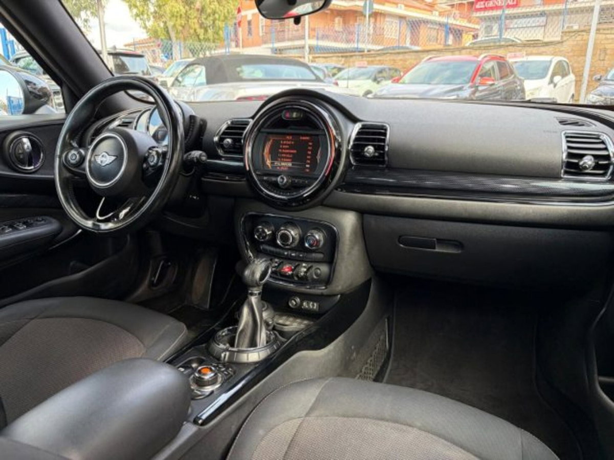 MINI Mini Clubman 2.0 Cooper D Untold Clubman (10)
