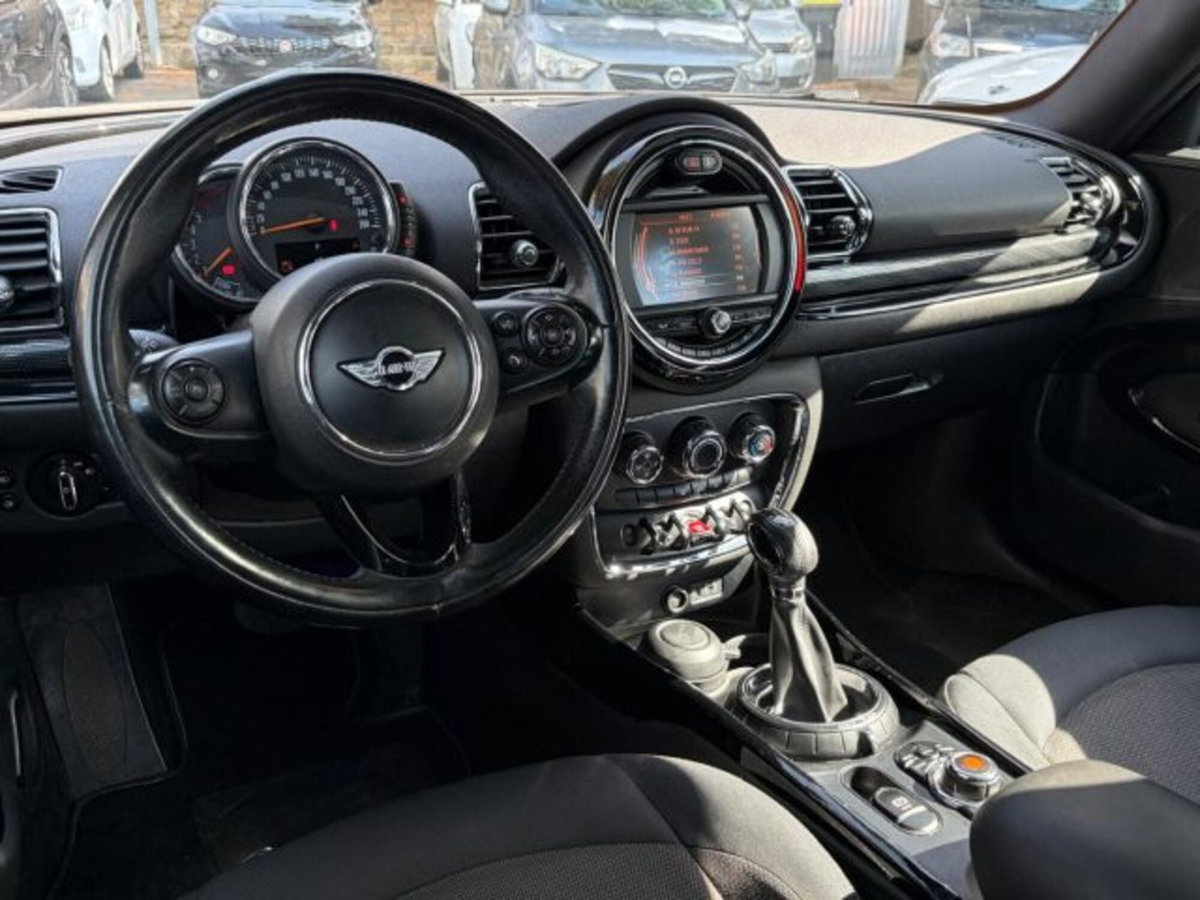 MINI Mini Clubman 2.0 Cooper D Untold Clubman (8)