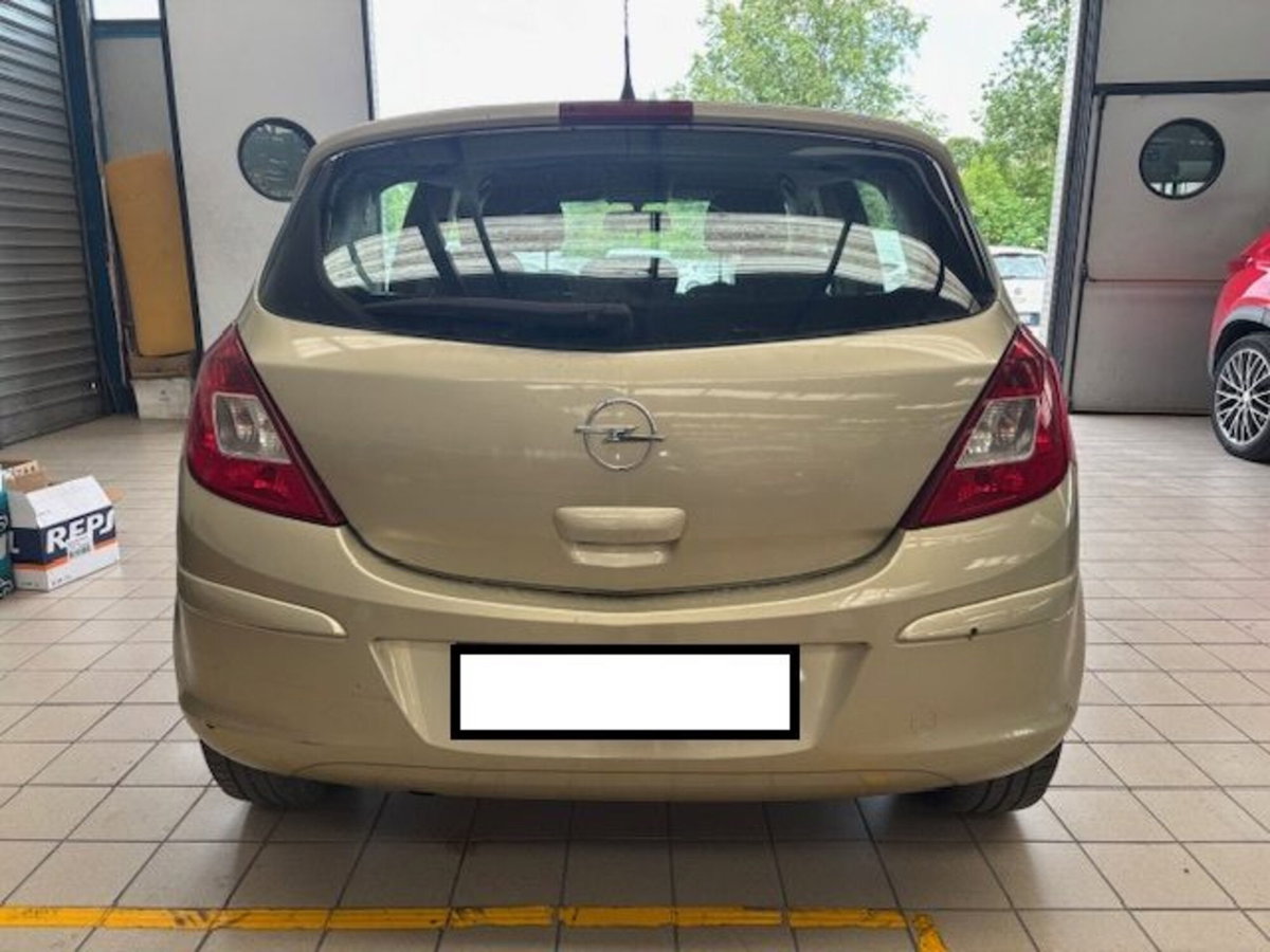 Opel Corsa 1.3 CDTI 75CV 5 porte Cosmo (5)